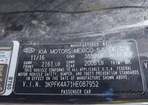 2017 Kia Forte Lx z USA, uszkodzony, nr VIN 3KPFK4A71HE087952